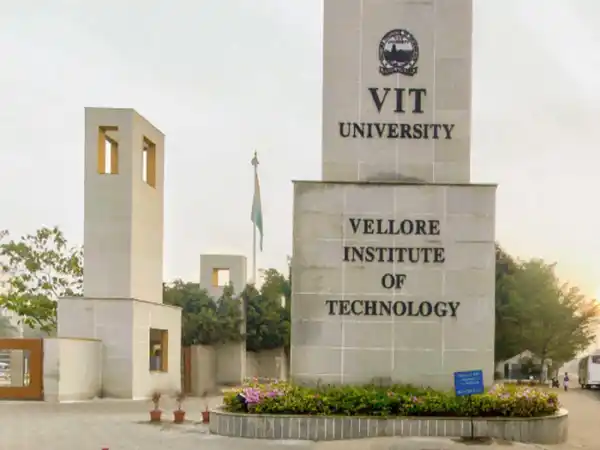 VIT Vellore (Vellore Institute of Technology) Campus